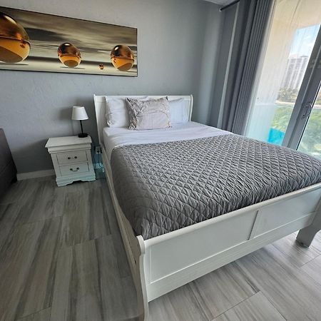 Sunny Isles Beach Spacious Apartment Ngoại thất bức ảnh