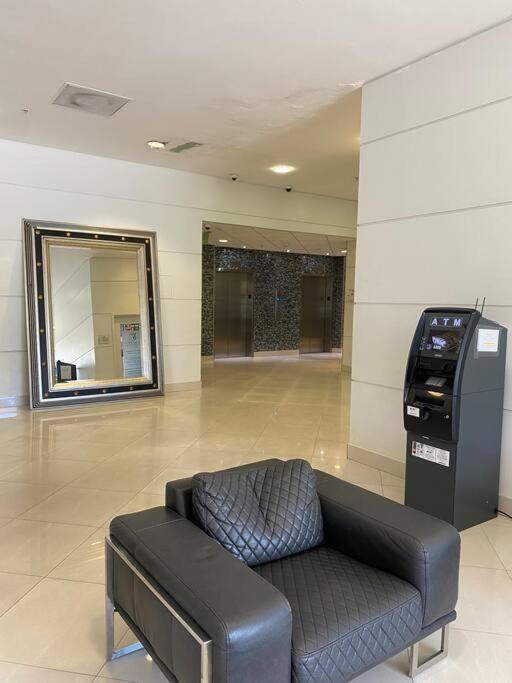 Sunny Isles Beach Spacious Apartment Ngoại thất bức ảnh