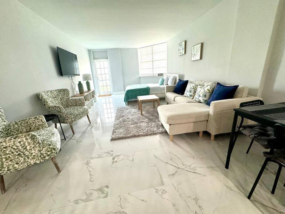 Sunny Isles Beach Spacious Apartment Ngoại thất bức ảnh