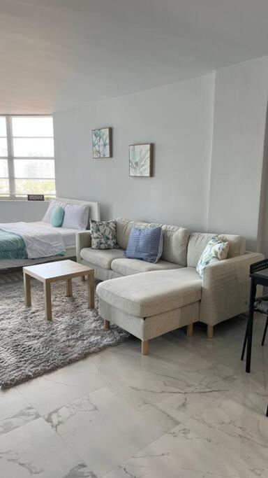 Sunny Isles Beach Spacious Apartment Ngoại thất bức ảnh