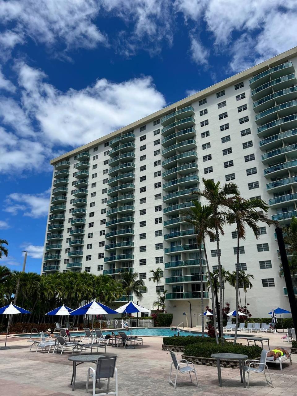 Sunny Isles Beach Spacious Apartment Ngoại thất bức ảnh