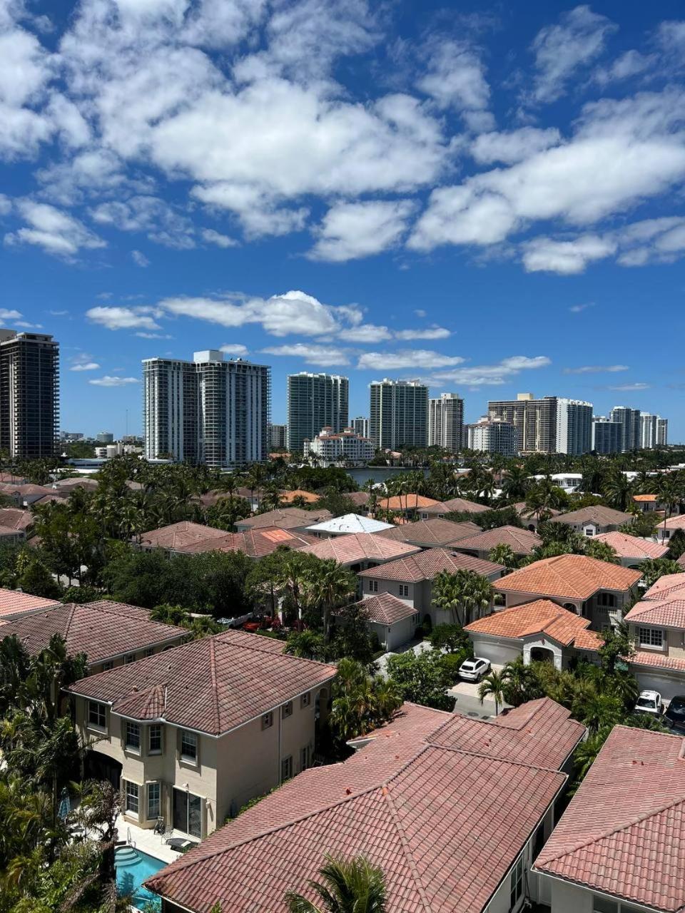 Sunny Isles Beach Spacious Apartment Ngoại thất bức ảnh