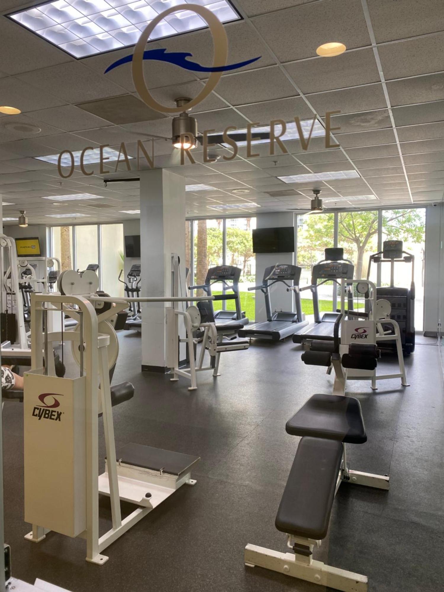 Sunny Isles Beach Spacious Apartment Ngoại thất bức ảnh