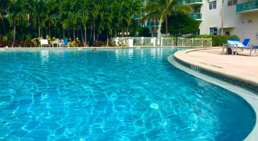 Sunny Isles Beach Spacious Apartment Ngoại thất bức ảnh